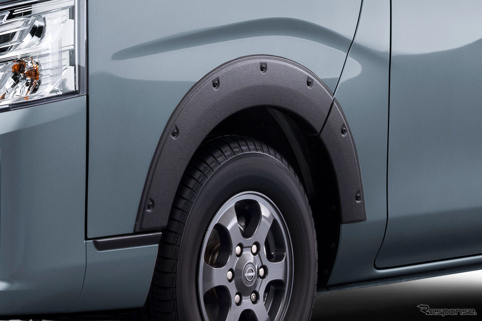 日産 キャラバンの「SOTOASOBIパッケージ」、JAOS製フェンダーガーニッシュ採用