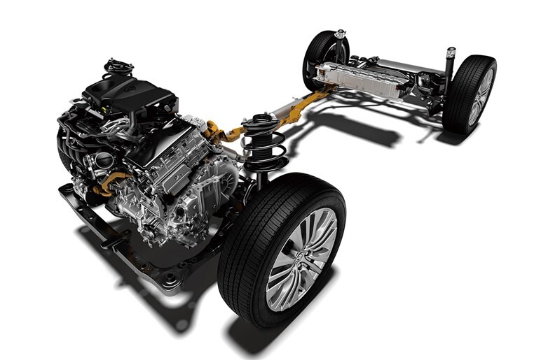 ハリアー最大の謎「次期型はある？」 新型「RAV4」に統一説や、搭載が噂される“新エンジン”情報を解説する