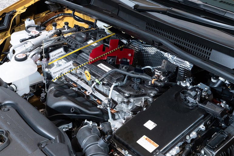 ハリアー最大の謎「次期型はある？」 新型「RAV4」に統一説や、搭載が噂される“新エンジン”情報を解説する