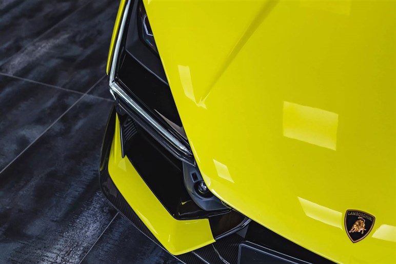カーボン満載で371万円！ レヴエルト用ボディキットは限定50台、スーパーカーなら当然？