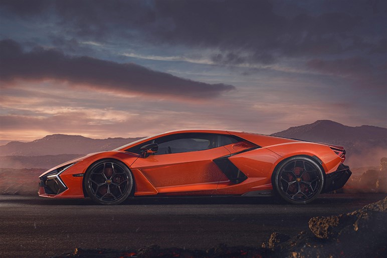 カーボン満載で371万円！ レヴエルト用ボディキットは限定50台、スーパーカーなら当然？