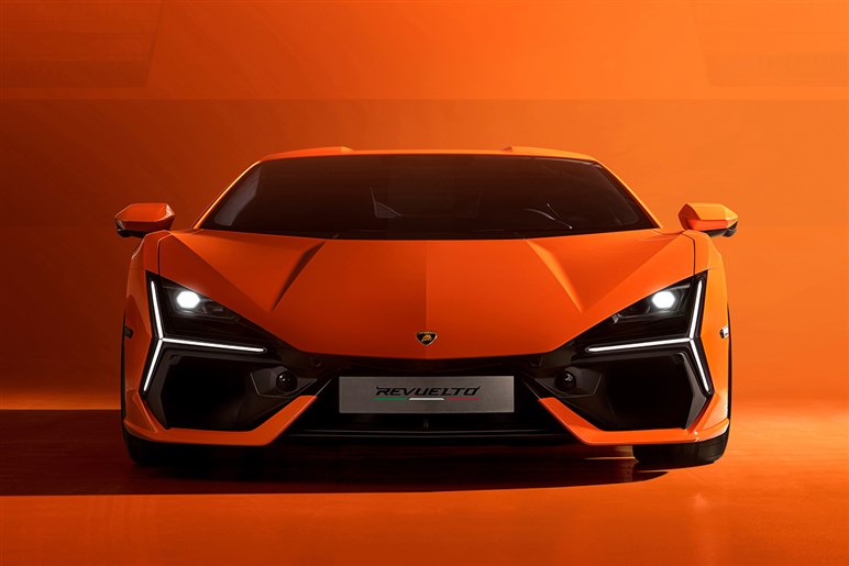 カーボン満載で371万円！ レヴエルト用ボディキットは限定50台、スーパーカーなら当然？