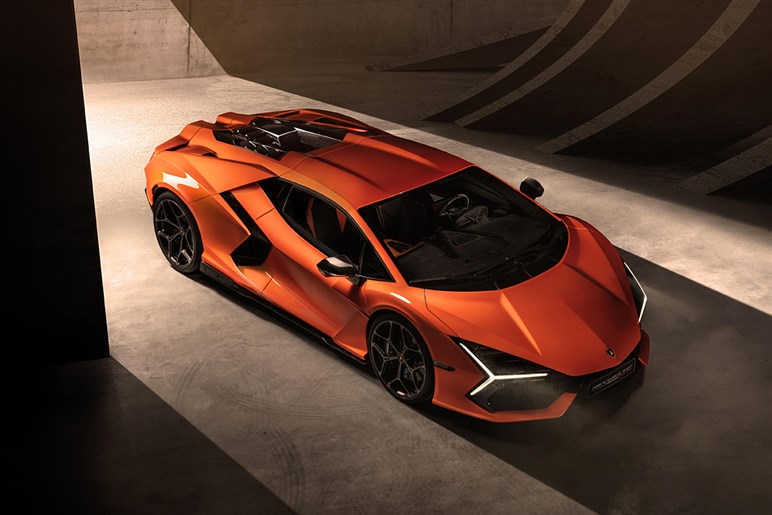 カーボン満載で371万円！ レヴエルト用ボディキットは限定50台、スーパーカーなら当然？