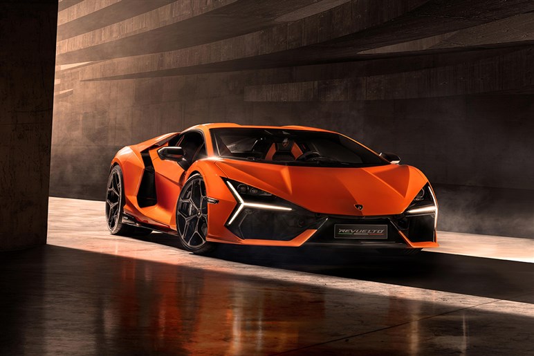 カーボン満載で371万円！ レヴエルト用ボディキットは限定50台、スーパーカーなら当然？