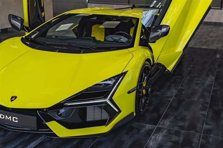 カーボン満載で371万円！ レヴエルト用ボディキットは限定50台、スーパーカーなら当然？