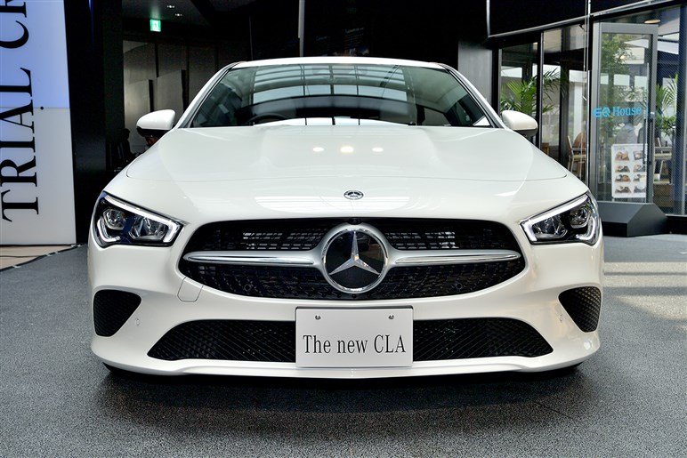 メルセデス新型CLAの受注を開始。一回り大きくなって価格はディーゼルの472から