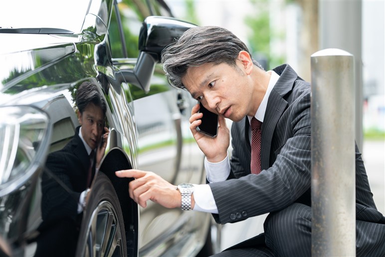 購入ガイド 車のパンク修理はどうすればいいの 応急処置から修理方法まで徹底解説 Carview 自動車情報サイト 新車 中古車 Carview