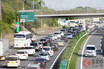 コロナ禍の7月連休やお盆の高速渋滞どうなる？ 渋滞予測は停止中！ 2021年夏の傾向は？
