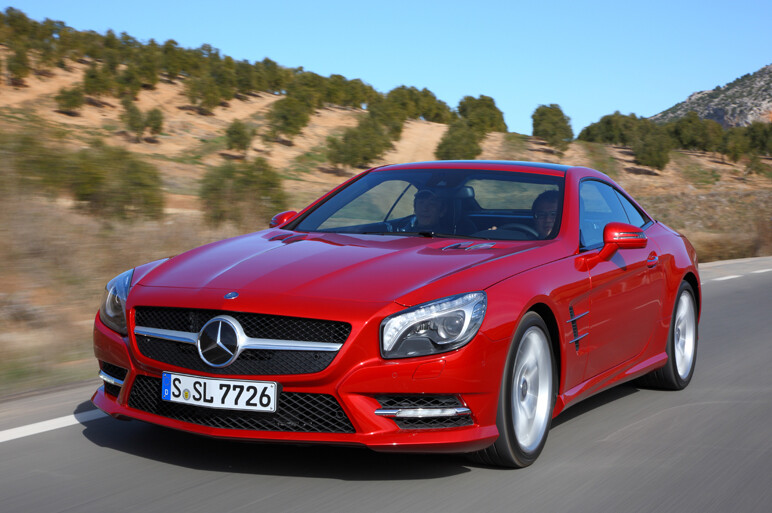 新型SL海外試乗！新技術オンパレード