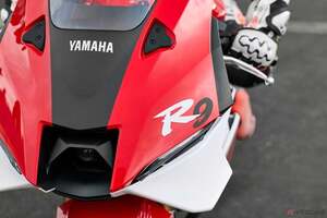 ヤマハ「YZF-R9」欧州で2026年モデル発表　創立70周年記念カラーに注目　SNSで反響