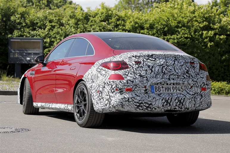 最強CLA、新型はEVだけ！ AMGモデル最新プロトを目撃。ヒョンデやテスラと真っ向勝負か