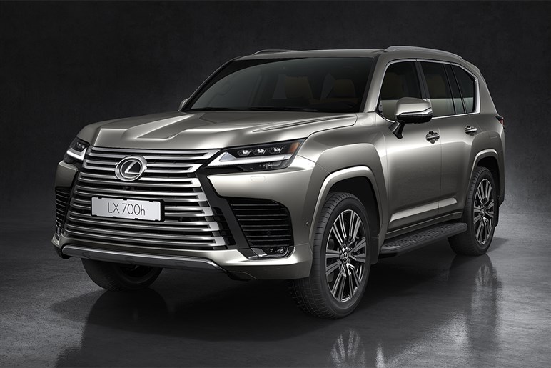 【現金・ローン・残価設定】レクサス「LX」に見合う年収は？ 頂点「700hエグゼクティブ」で計算してみた