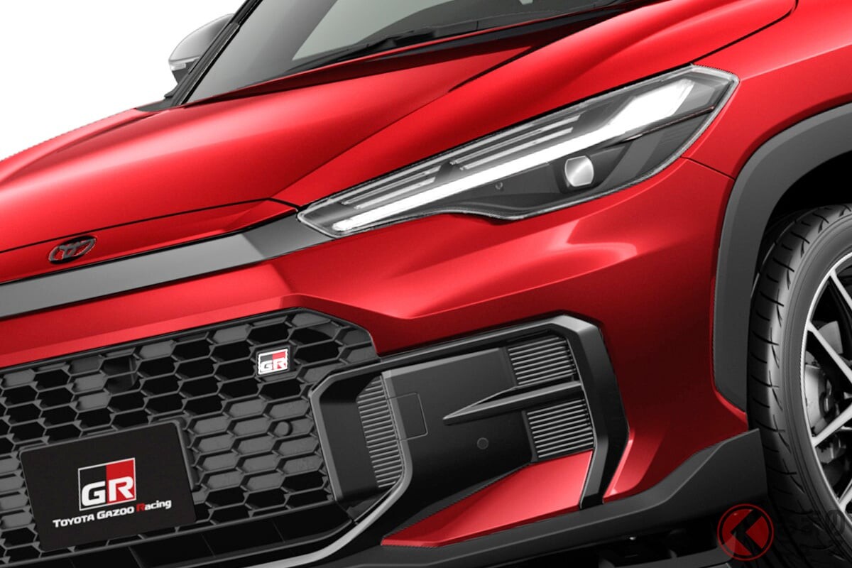 トヨタ新型「カローラクロス GRスポーツ」に反響あり！ 「“サメ顔”じゃないのがいい！」「デザイン好き」と好評に！ 「プリウス」と同じパワフル2Lハイブリッド搭載に期待大！