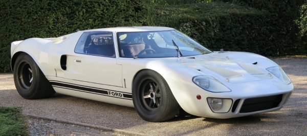 伝説の フェラーリキラー フォード Gt40 の新車が買える そしてまさかのevモデルが登場 ベストカーweb 自動車情報サイト 新車 中古車 Carview