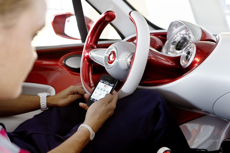 ロードスター復活？　スマートの新コンセプト