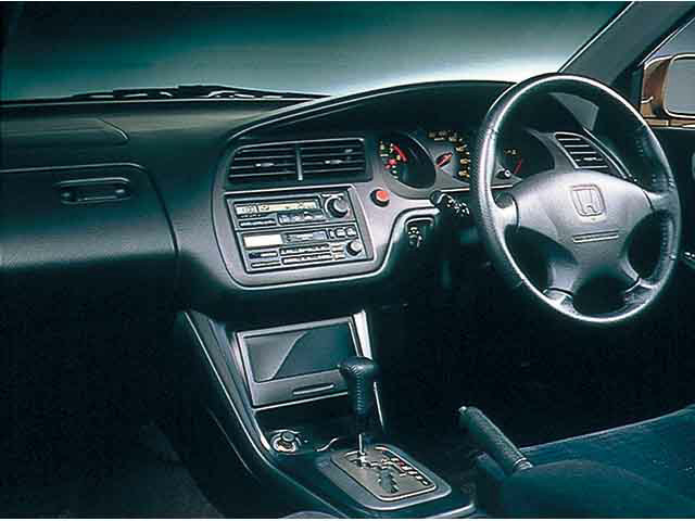 ホンダ アコードワゴン 価格 評価 グレード情報 Carview