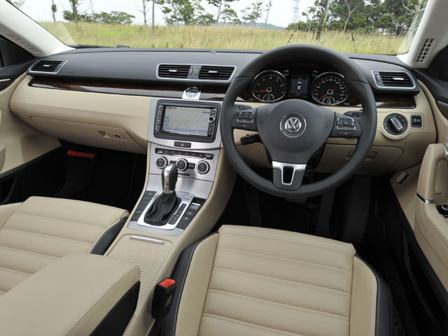 フォルクスワーゲン フォルクスワーゲンcc 価格 評価 グレード情報 Carview