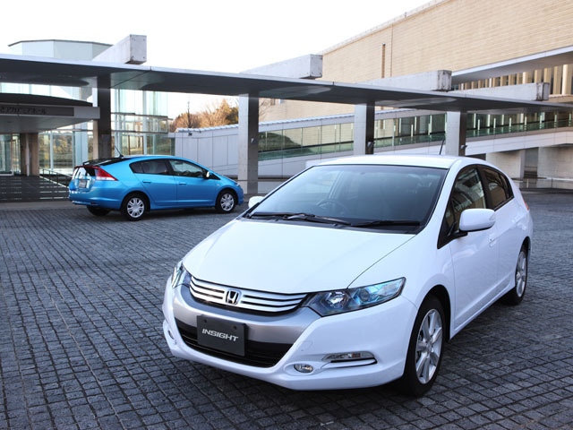 ホンダ インサイト 価格 評価 グレード情報 Carview