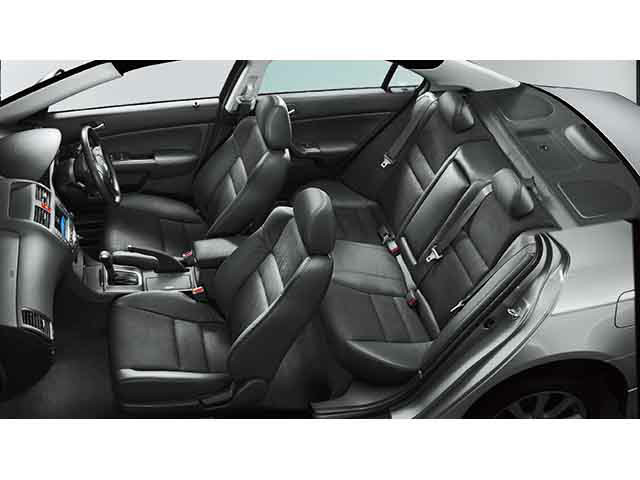 ホンダ アコード 価格 評価 グレード情報 Carview