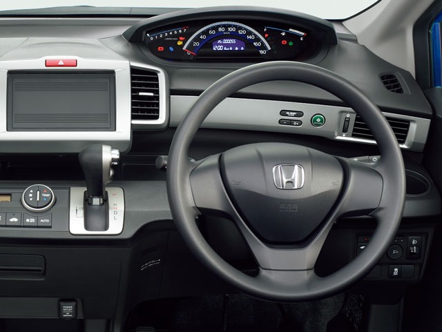 ホンダ フリード 価格 評価 グレード情報 Carview
