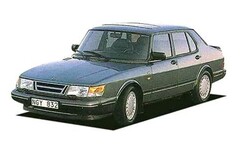 サーブ 900 セダン