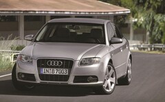 アウディ S4 (セダン)