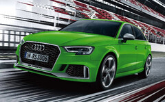 アウディ RS3 スポーツバック