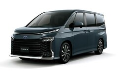 トヨタ ヴォクシー ハイブリッド