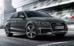 アウディ RS3 （セダン）