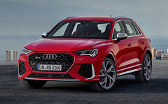 アウディ RS Q3