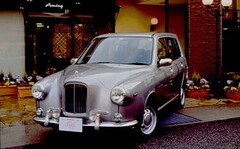 光岡 ユーガ