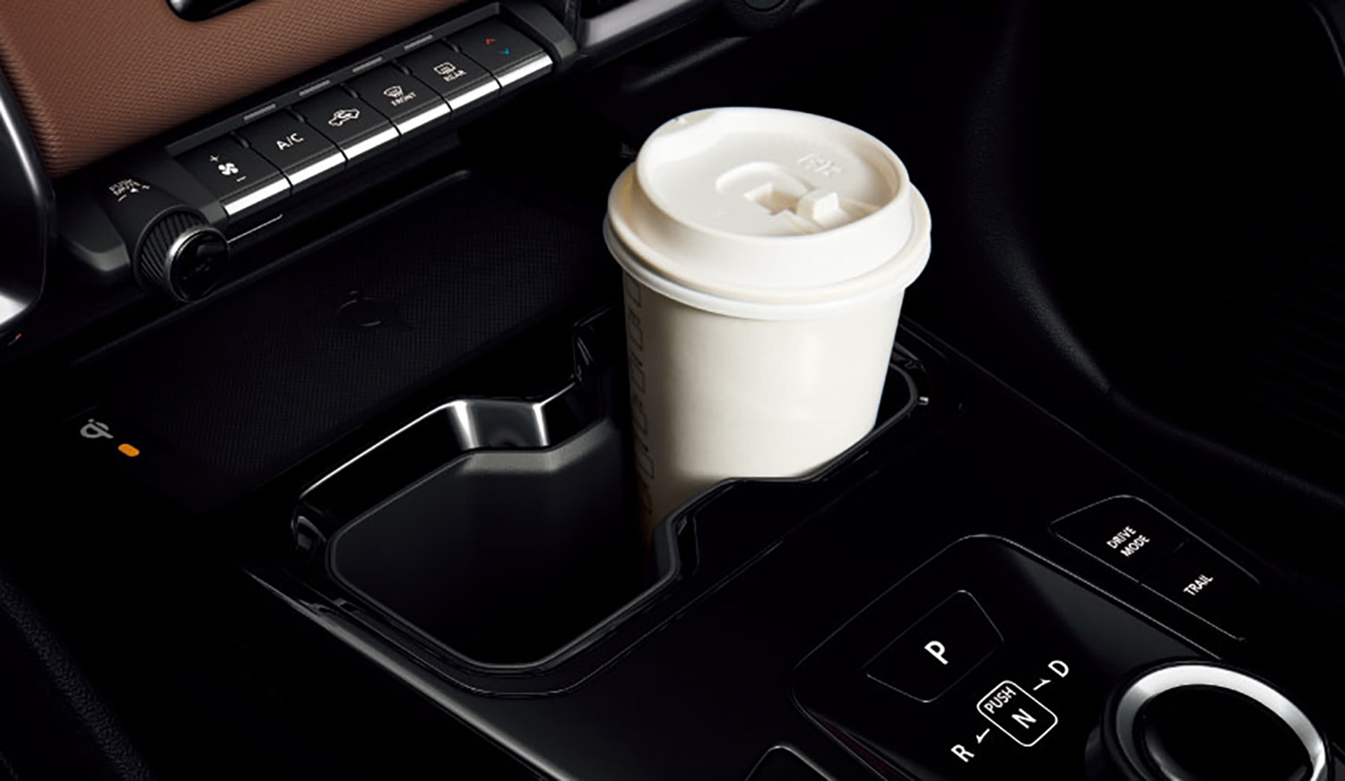【低価格に強いスズキが本気のEV投入】新型「eビターラ」全貌公開。最大航続520km＆約399で登場…補助金適用で実質300万台前半に