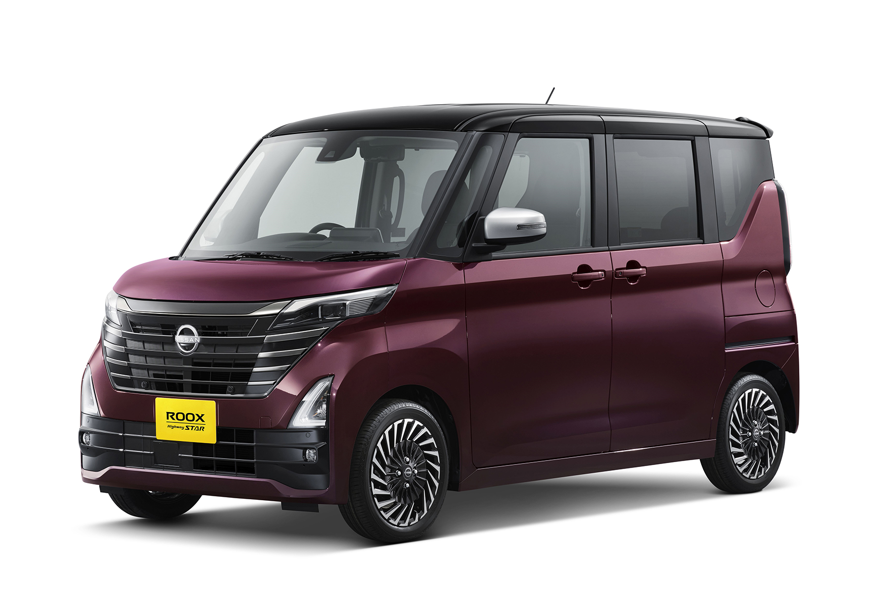 新型「ルークス」発表で販売店への反響は？ 問い合わせ増も上昇する価格がネック…コスパ重視なら現行型もアリ？