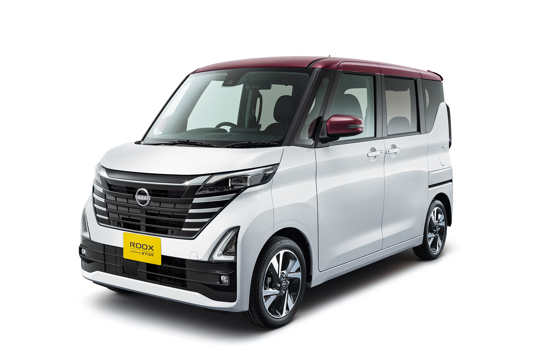 新型「ルークス」発表で販売店への反響は？ 問い合わせ増も上昇する価格がネック…コスパ重視なら現行型もアリ？