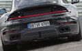 【ニュルで目撃】ポルシェがテスト中の新型「911ターボ ツーリング」は、“目立たないパフォーマンス”の新境地へ進化