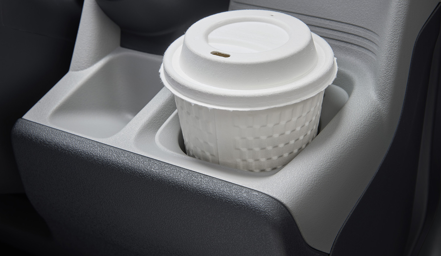 【新型軽】ホンダ「N-ONE e:」デビュー！ 目指したのは“日常の足として使うEV”。2グレードを設定し価格は269から