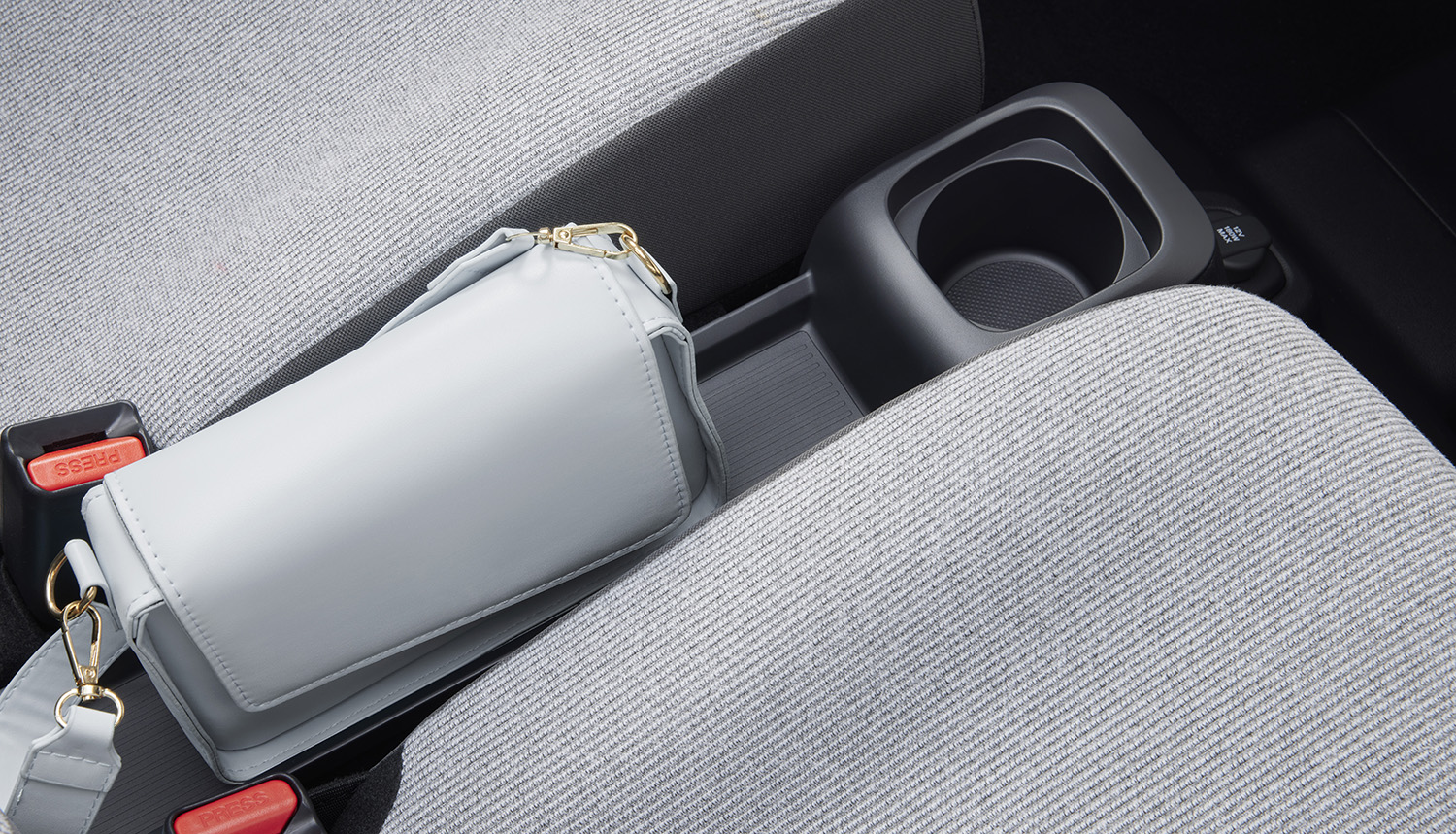 【新型軽】ホンダ「N-ONE e:」デビュー！ 目指したのは“日常の足として使うEV”。2グレードを設定し価格は269から