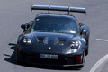 【スクープ】ついに復活！ 911最強グレード「GT2 RS」は空力も価格も異次元？ ニュルで捉えた次世代フラッグシップの画像多数