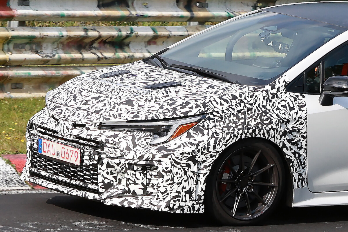 【今秋登場か？】トヨタ「GRカローラ GRMN」開発進行中！ ニュル仕込みのホットハッチが市販化目前