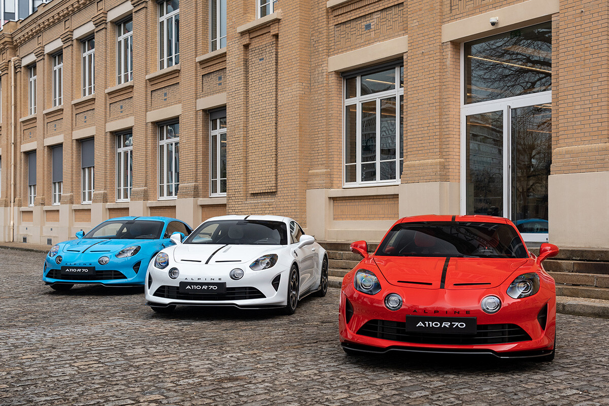 【これが本当に最後】アルピーヌ「A110」生産終了へ。もう二度と買えない“軽量ミッドシップ”の価値と後悔しない選び方