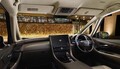 “一点突破”か“バリエーション”か。新型「エルグランド」は「アルファード」と何が違う？ 予想価格は700〜900万円ほどに