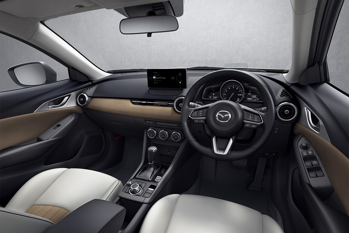 発売から10年経った「CX-3」。ディーゼル設定も、HEVナシ＆大幅テコ入れナシで販売は低迷…新型登場は27年か