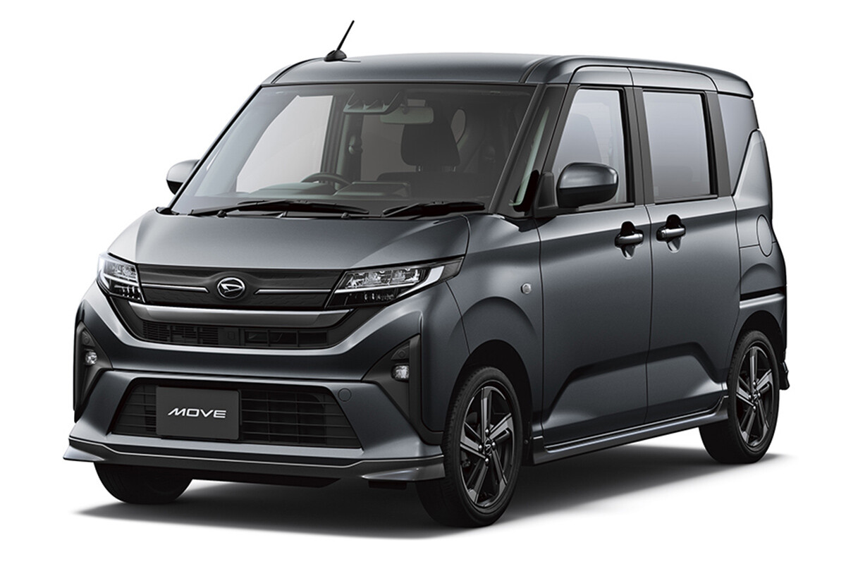 発売から8年経過した「ワゴンR」の現在の販売状況は？ 新型登場の噂はあるものの、ライバル「ムーヴ」のスライドドア採用で押され気味