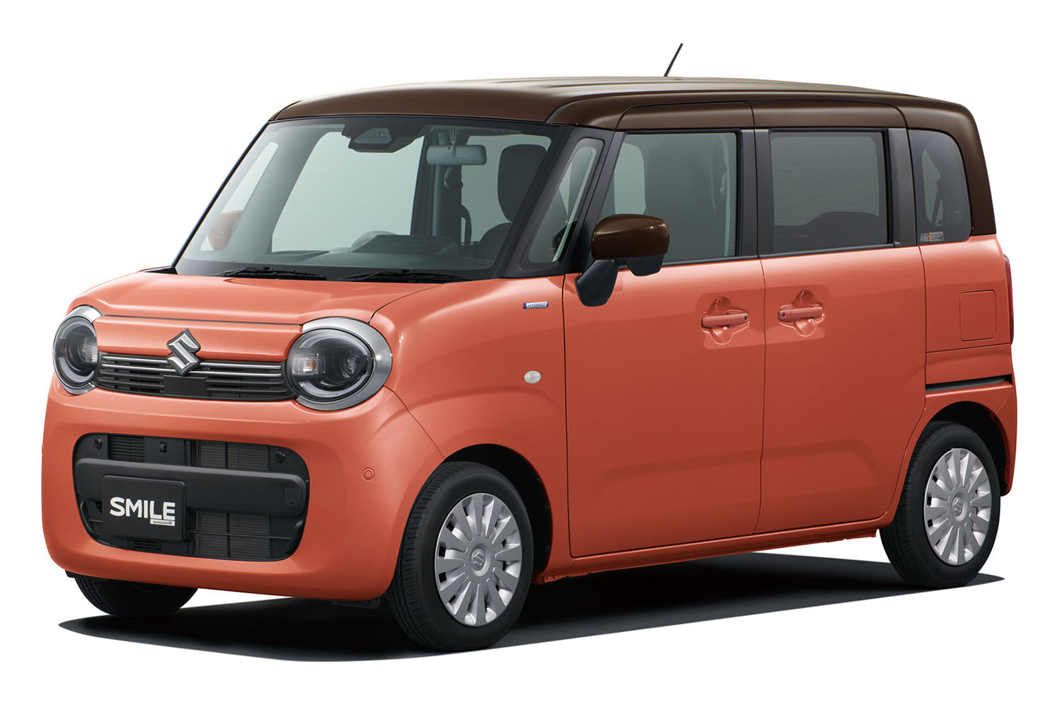 発売から8年経過した「ワゴンR」の現在の販売状況は？ 新型登場の噂はあるものの、ライバル「ムーヴ」のスライドドア採用で押され気味