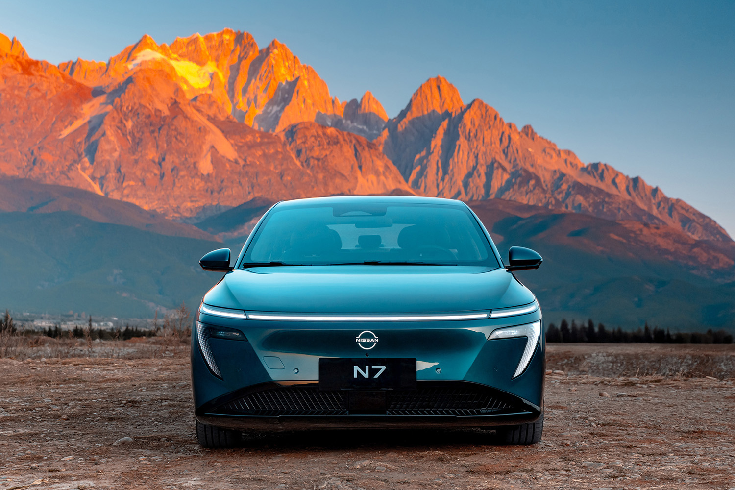 あの日産「サニー」が生きていた！ SUV全盛の“逆風”の中、中国で大ヒット「N7」とともに大幅進化。日本導入はあるのか？