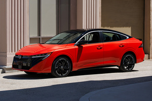 【新車が高い問題】北米でじわりと広がるセダン回帰。日産「セントラ」が示す“手頃さ”というもうひとつの選択肢