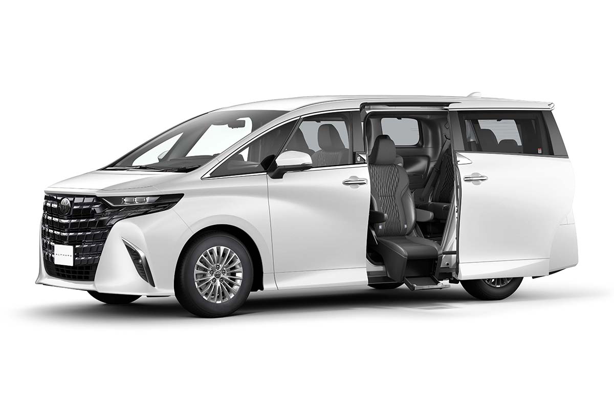 「日本のクルマといえばミニバン」と言われる日が来る？ 新型「アルファード／ヴェルファイアPHEV」豪華進化の変遷をひもとく