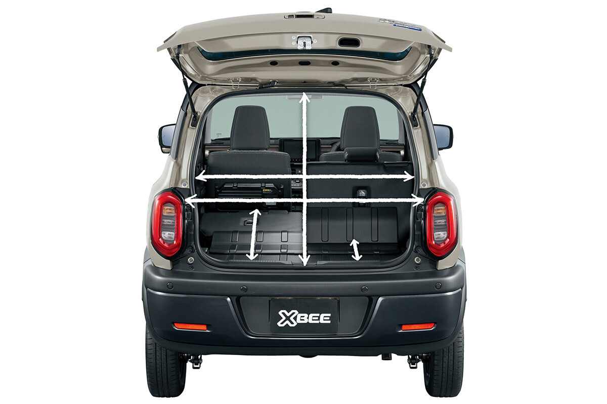 「可愛らしい」「燃費に期待」とディーラーでも評判の新型「クロスビー」。納期約3ヶ月で「ハスラー」と比較するユーザーも多数