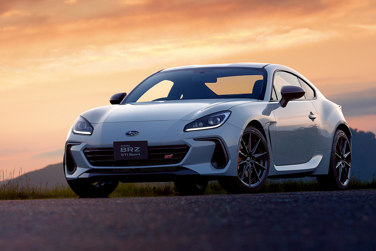 【実際どうなの？】「BRZ」購入者のリアルな声…総合4.5点と高評価だが…オーナーならではの不満の声も