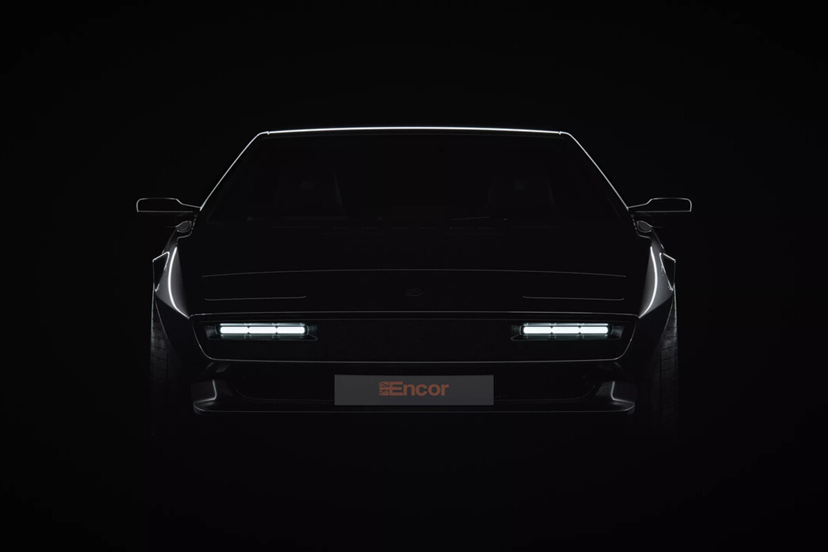 ロータスの伝説が現代に復活。「エスプリ S1」がカーボン仕様のレストモッドとして蘇る！ 50台限定、価格は約8600万円